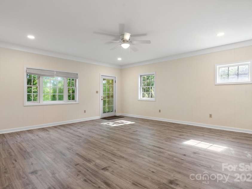 220 West Park Drive, Morganton, NC 28655.  MLS# CAR4263944, YatesRealty ID 15371. 