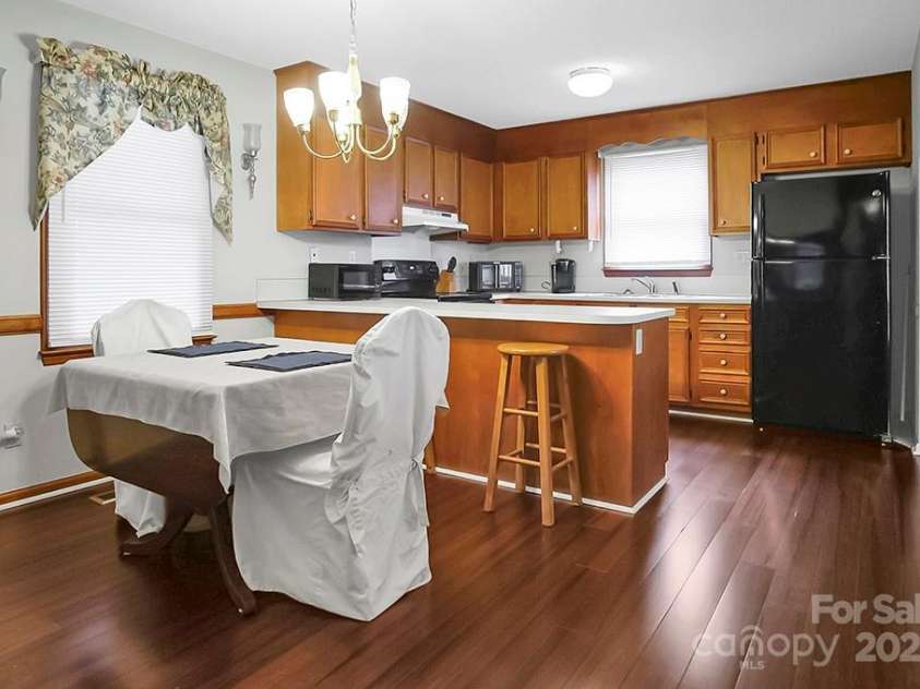 1609 Mcfarland Drive, Shelby, NC 28152.  MLS# CAR4260893, YatesRealty ID 15373. 