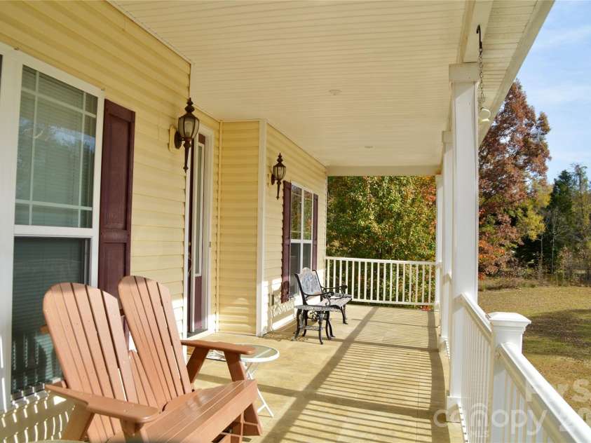 556 Peaceful Creek Drive, York, SC 29745.  MLS# CAR4333441, YatesRealty ID 15373. 