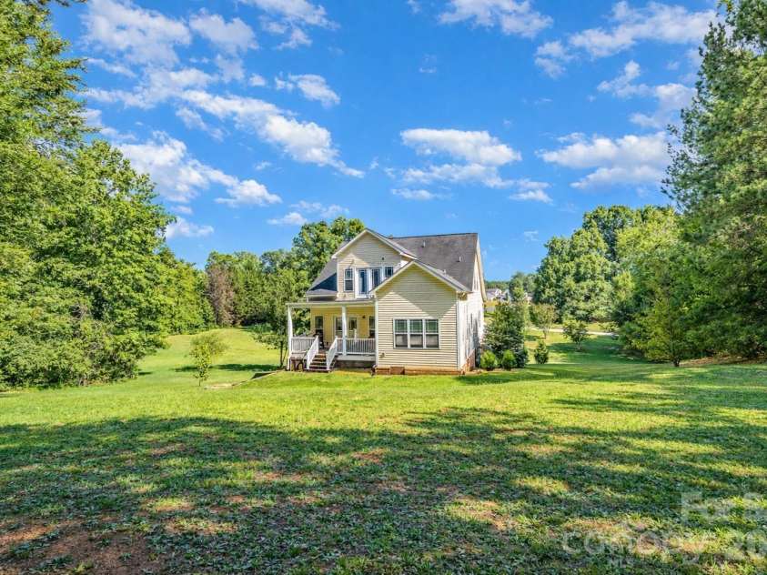 556 Peaceful Creek Drive, York, SC 29745.  MLS# CAR4333441, YatesRealty ID 15373. 