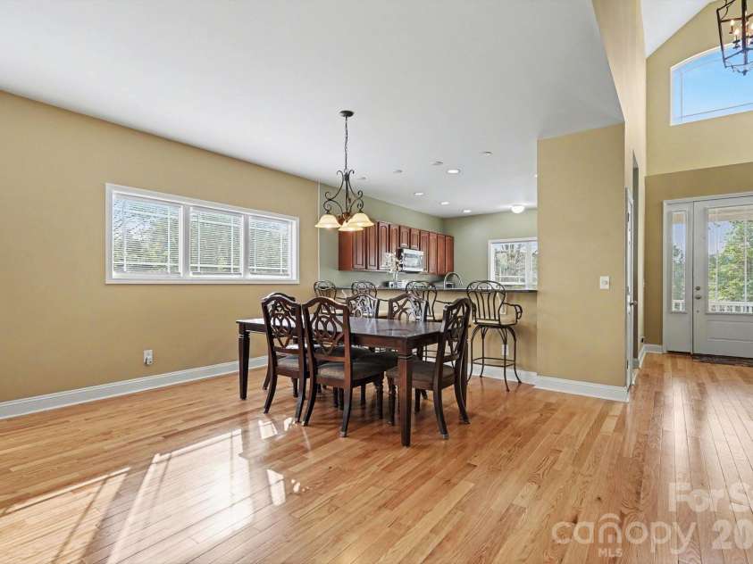 556 Peaceful Creek Drive, York, SC 29745.  MLS# CAR4333441, YatesRealty ID 15373. Dining area