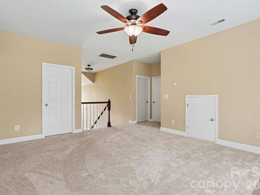 556 Peaceful Creek Drive, York, SC 29745.  MLS# CAR4333441, YatesRealty ID 15373. Upstairs loft