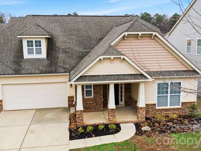 14413 Old Dobbin Drive, Huntersville, NC 28078.  MLS# CAR4351633, YatesRealty ID 15375. 