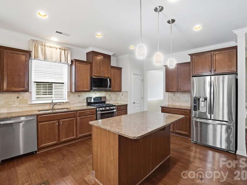 14413 Old Dobbin Drive, Huntersville, NC 28078.  MLS# CAR4351633, YatesRealty ID 15375. 