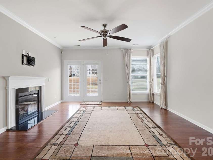 14413 Old Dobbin Drive, Huntersville, NC 28078.  MLS# CAR4351633, YatesRealty ID 15375. 
