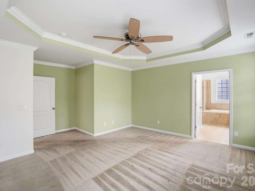 14413 Old Dobbin Drive, Huntersville, NC 28078.  MLS# CAR4351633, YatesRealty ID 15375. 