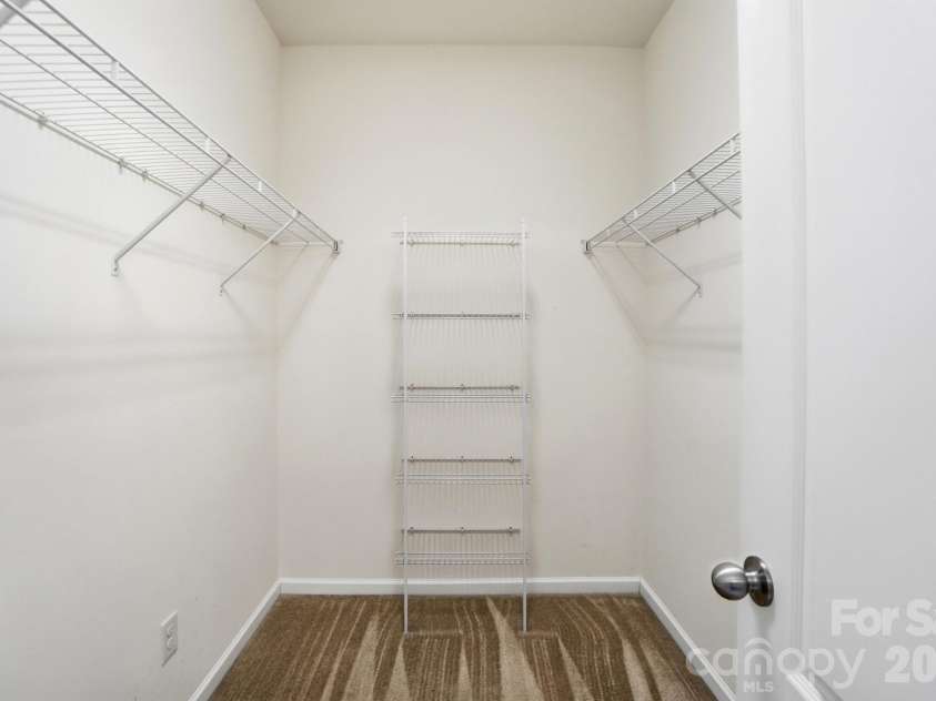 14413 Old Dobbin Drive, Huntersville, NC 28078.  MLS# CAR4351633, YatesRealty ID 15375. 