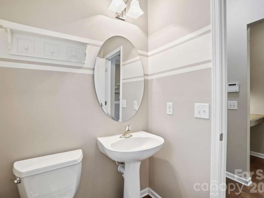 14413 Old Dobbin Drive, Huntersville, NC 28078.  MLS# CAR4351633, YatesRealty ID 15375. 
