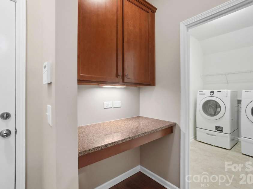 14413 Old Dobbin Drive, Huntersville, NC 28078.  MLS# CAR4351633, YatesRealty ID 15375. 