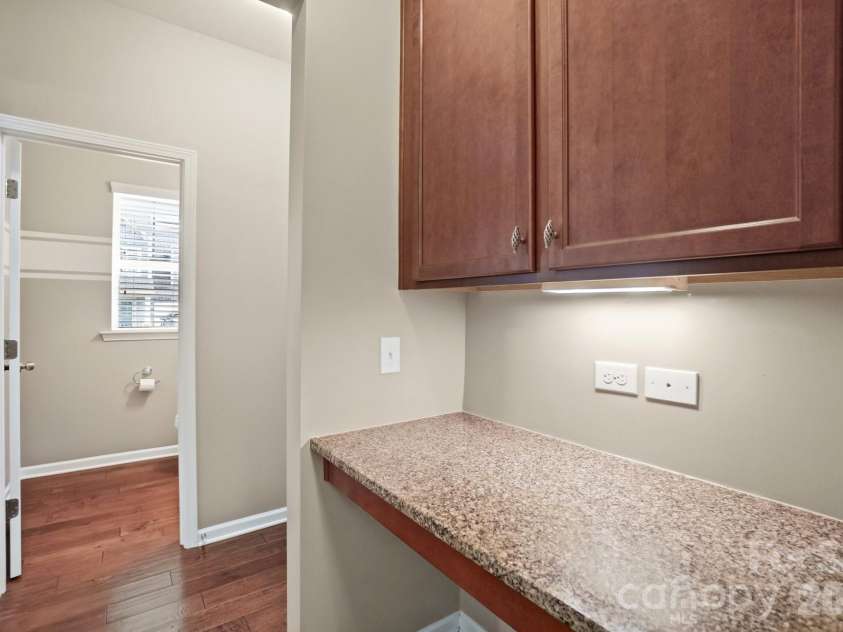 14413 Old Dobbin Drive, Huntersville, NC 28078.  MLS# CAR4351633, YatesRealty ID 15375. 