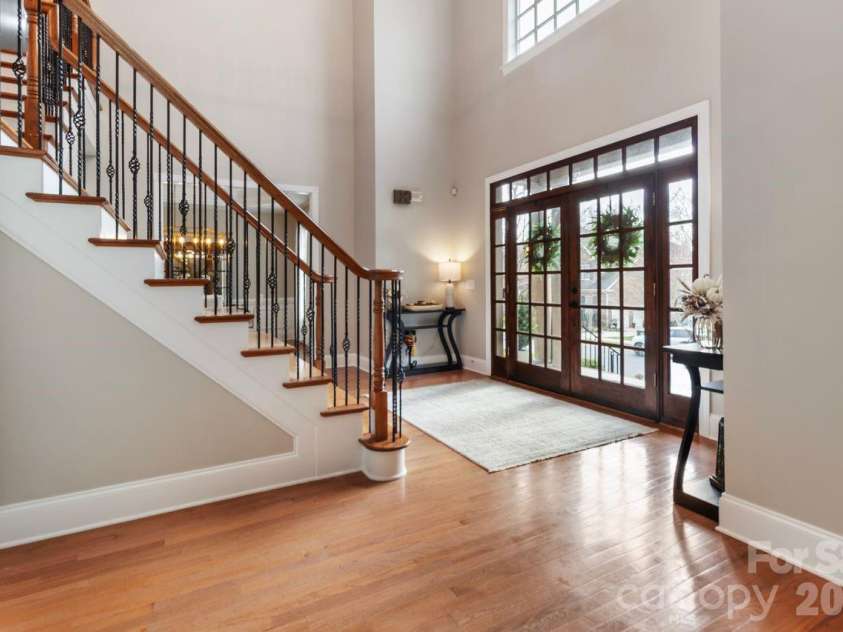 2817 Bevis Lane, Waxhaw, NC 28173.  MLS# CAR4341349, YatesRealty ID 15376. Foyer