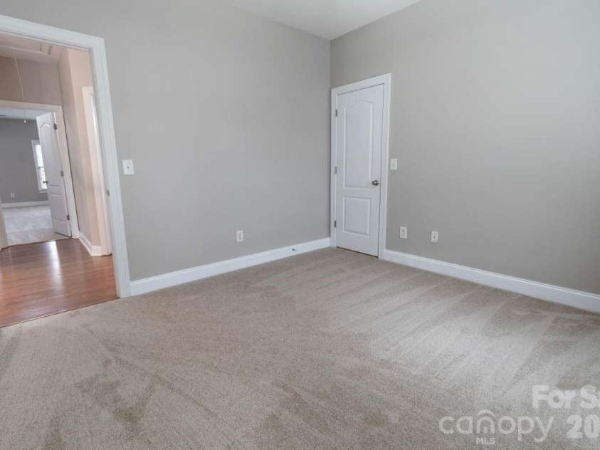 2817 Bevis Lane, Waxhaw, NC 28173.  MLS# CAR4341349, YatesRealty ID 15376. Secondary bedroom