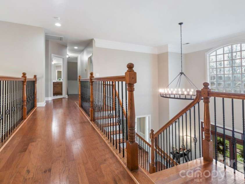 2817 Bevis Lane, Waxhaw, NC 28173.  MLS# CAR4341349, YatesRealty ID 15376. Upstairs hallway