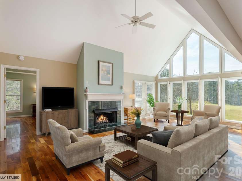 132 Broadmoor Drive, Flat Rock, NC 28731.  MLS# CAR4350035, YatesRealty ID 15377. 
