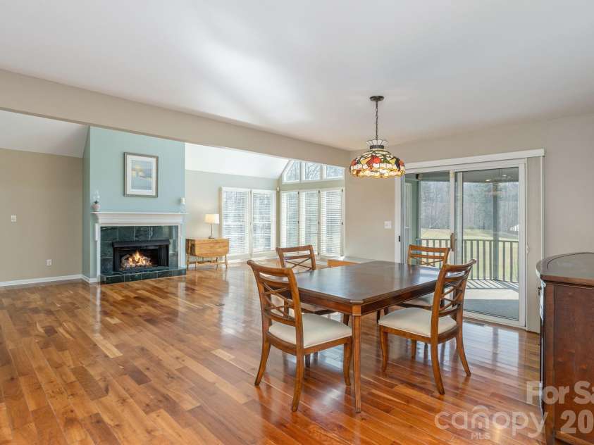 132 Broadmoor Drive, Flat Rock, NC 28731.  MLS# CAR4350035, YatesRealty ID 15377. 