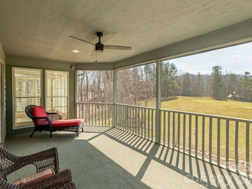 132 Broadmoor Drive, Flat Rock, NC 28731.  MLS# CAR4350035, YatesRealty ID 15377. 