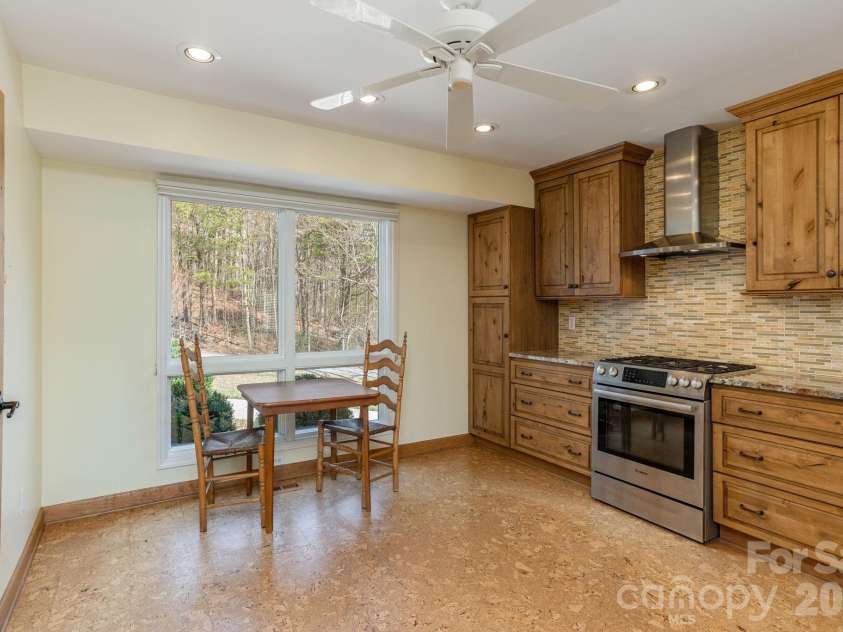 132 Broadmoor Drive, Flat Rock, NC 28731.  MLS# CAR4350035, YatesRealty ID 15377. 