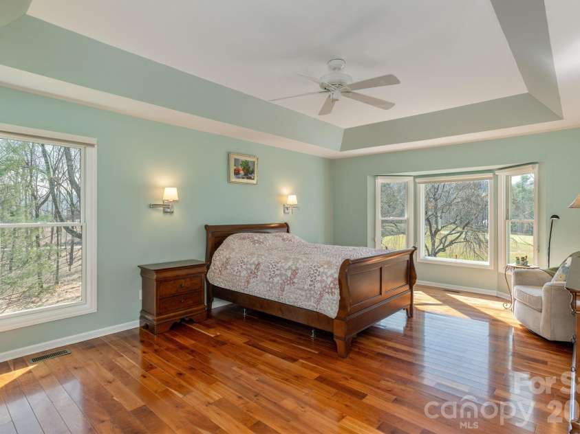 132 Broadmoor Drive, Flat Rock, NC 28731.  MLS# CAR4350035, YatesRealty ID 15377. 