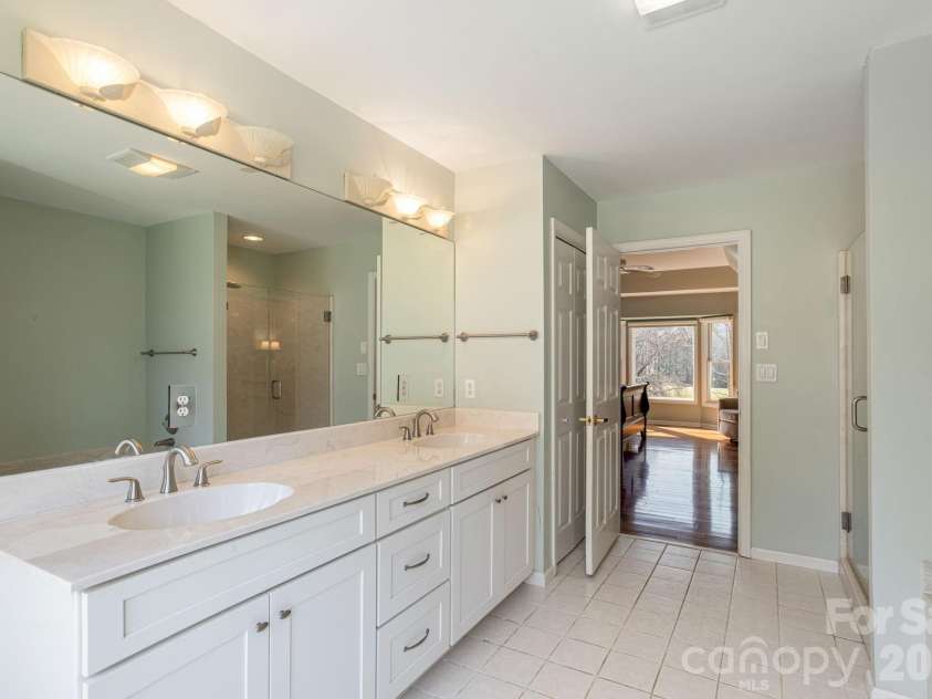 132 Broadmoor Drive, Flat Rock, NC 28731.  MLS# CAR4350035, YatesRealty ID 15377. 
