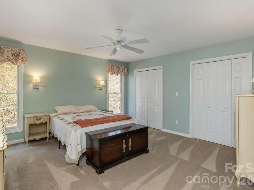 132 Broadmoor Drive, Flat Rock, NC 28731.  MLS# CAR4350035, YatesRealty ID 15377. 