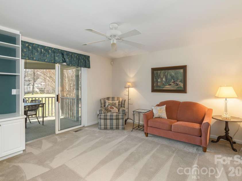 132 Broadmoor Drive, Flat Rock, NC 28731.  MLS# CAR4350035, YatesRealty ID 15377. 
