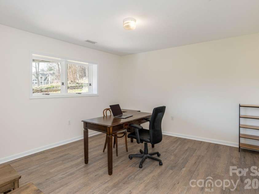 132 Broadmoor Drive, Flat Rock, NC 28731.  MLS# CAR4350035, YatesRealty ID 15377. 