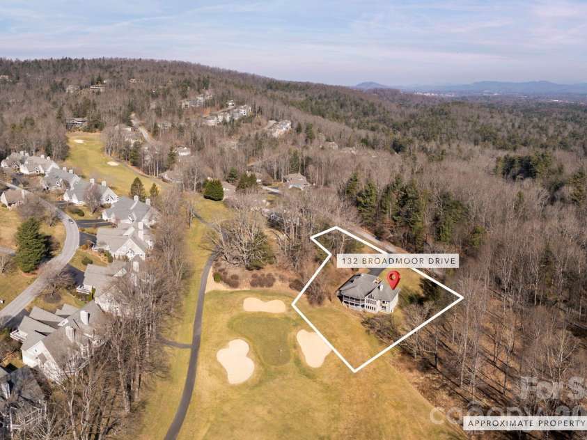 132 Broadmoor Drive, Flat Rock, NC 28731.  MLS# CAR4350035, YatesRealty ID 15377. 