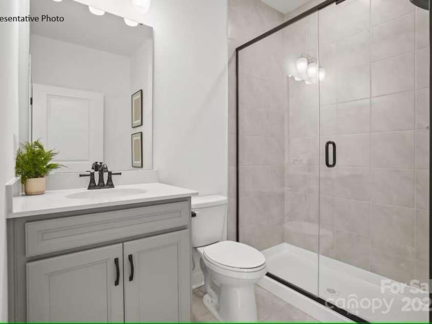 2658 Headwind Court, Belmont, NC 28012.  MLS# CAR4260374, YatesRealty ID 15379. One of two secondary bathrooms