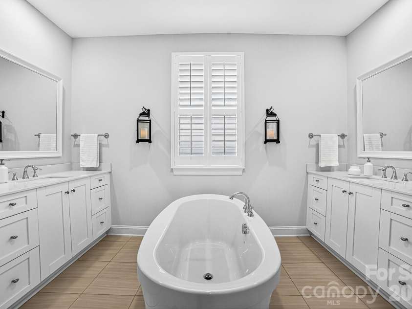 9210 Robbins Preserve Road, Cornelius, NC 28031.  MLS# CAR4357194, YatesRealty ID 15379. 