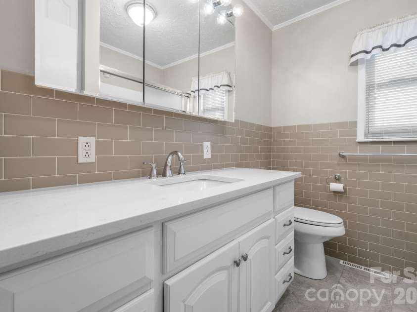 142 Pearson Drive, Morganton, NC 28655.  MLS# CAR4350463, YatesRealty ID 15380. 