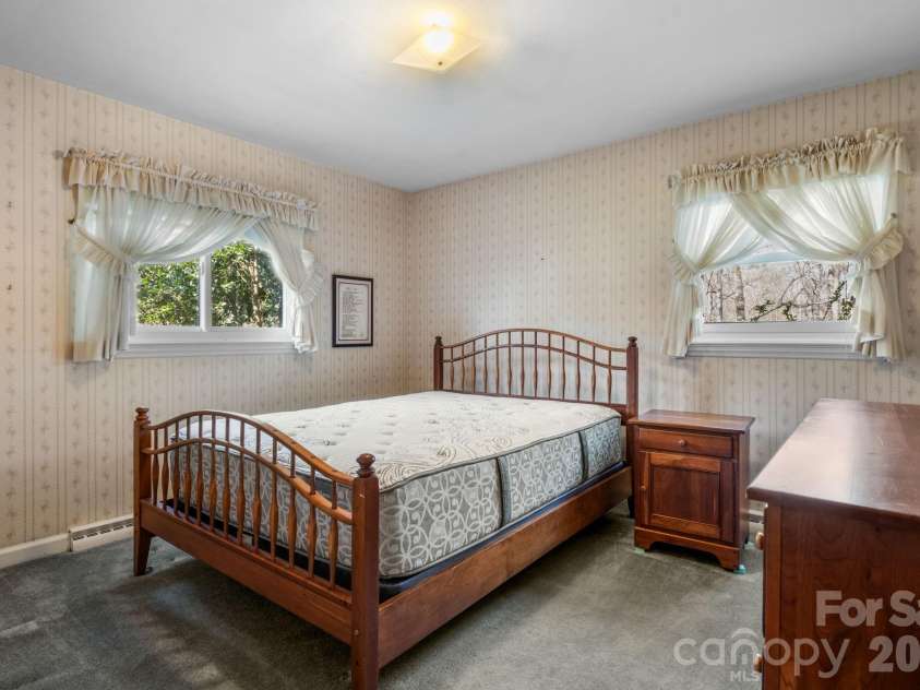 142 Pearson Drive, Morganton, NC 28655.  MLS# CAR4350463, YatesRealty ID 15380. 