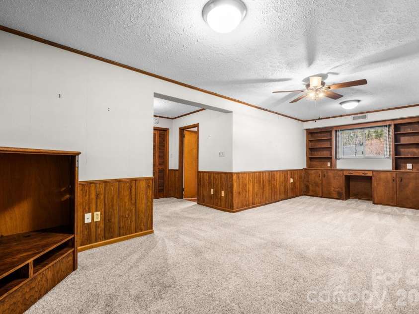 142 Pearson Drive, Morganton, NC 28655.  MLS# CAR4350463, YatesRealty ID 15380. 