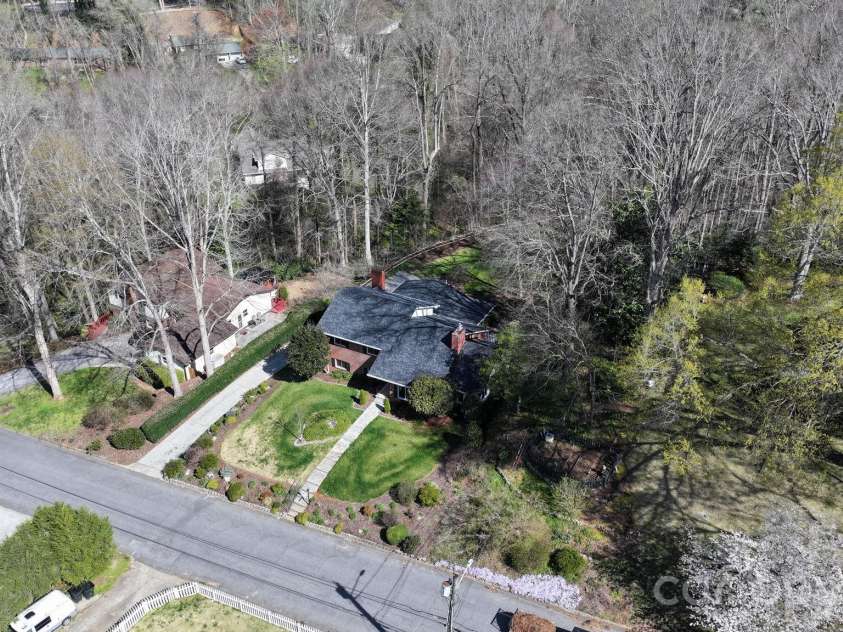 142 Pearson Drive, Morganton, NC 28655.  MLS# CAR4350463, YatesRealty ID 15380. 
