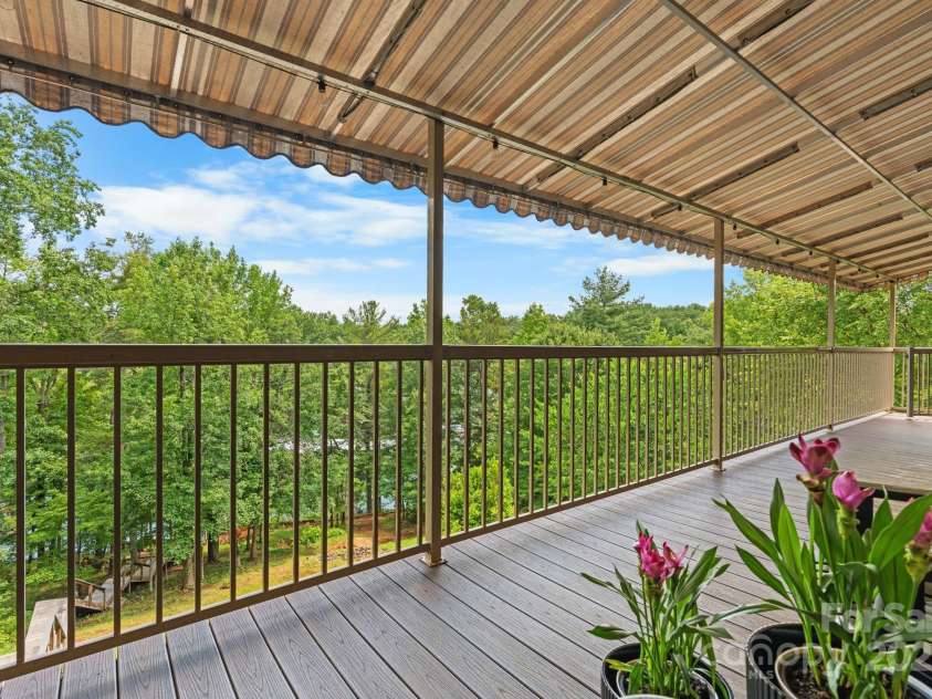 2066 Waterford Way, Morganton, NC 28655.  MLS# CAR4280791, YatesRealty ID 15380. 