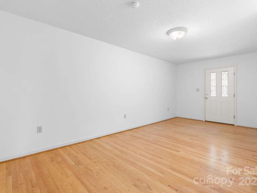 2066 Waterford Way, Morganton, NC 28655.  MLS# CAR4280791, YatesRealty ID 15380. 