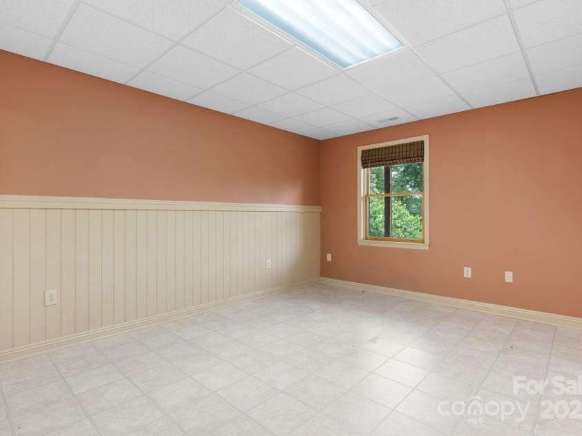 2066 Waterford Way, Morganton, NC 28655.  MLS# CAR4280791, YatesRealty ID 15380. 