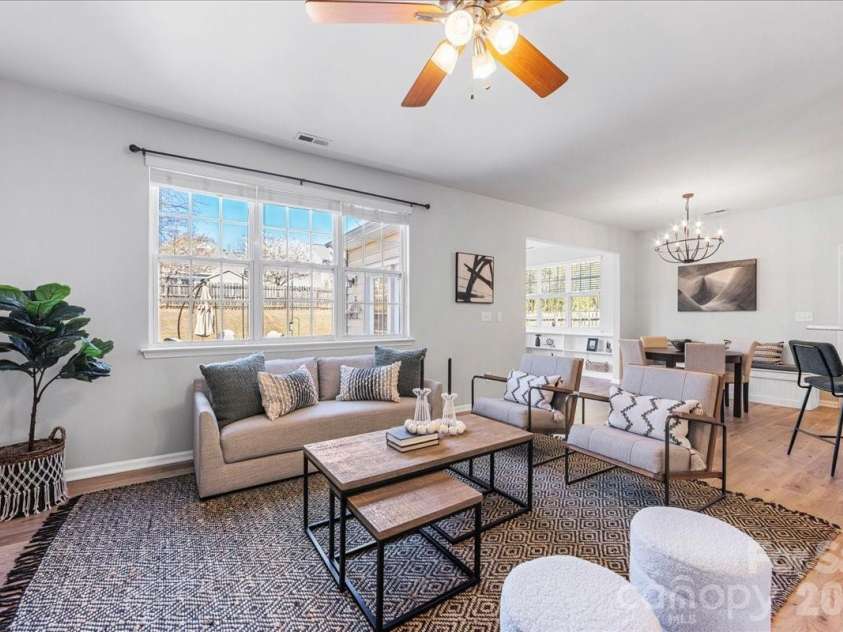13915 Holly Stream Drive, Huntersville, NC 28078.  MLS# CAR4358247, YatesRealty ID 15381. 