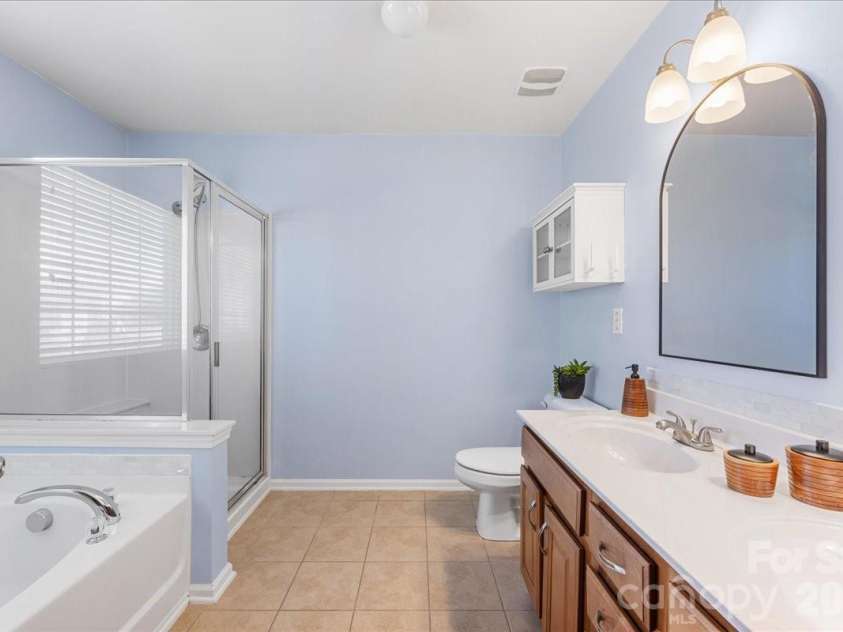 13915 Holly Stream Drive, Huntersville, NC 28078.  MLS# CAR4358247, YatesRealty ID 15381. 