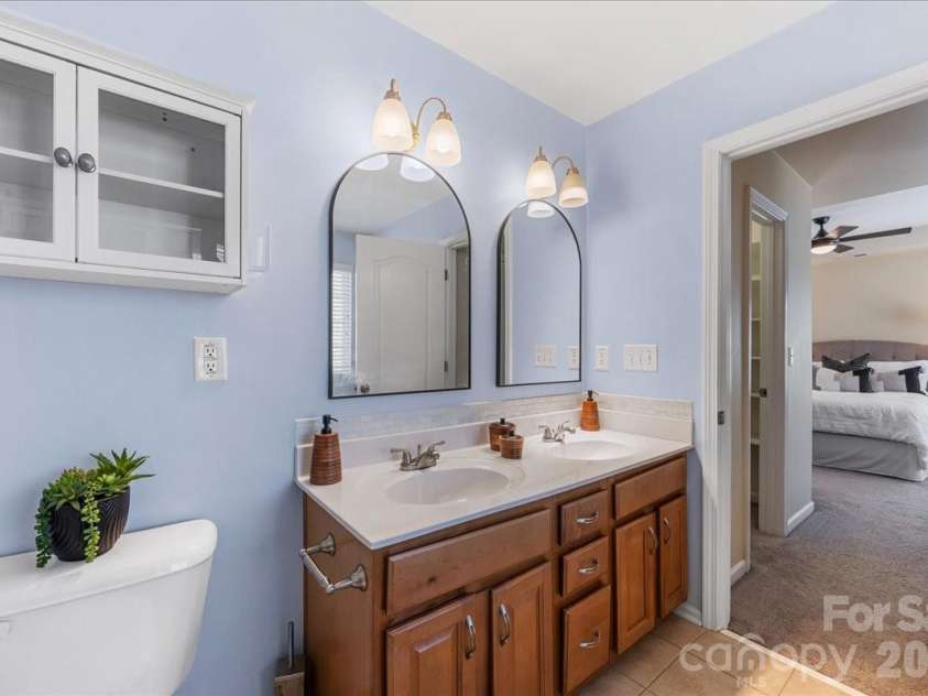 13915 Holly Stream Drive, Huntersville, NC 28078.  MLS# CAR4358247, YatesRealty ID 15381. 