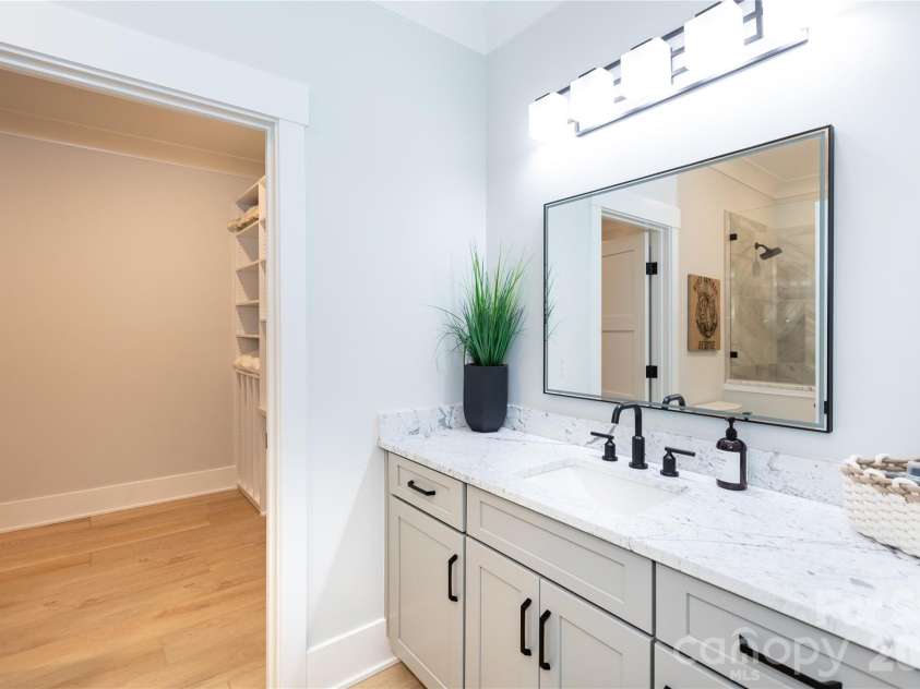 124 Direct Drive, Mooresville, NC 28117.  MLS# CAR4359656, YatesRealty ID 15382. Suite bathroom