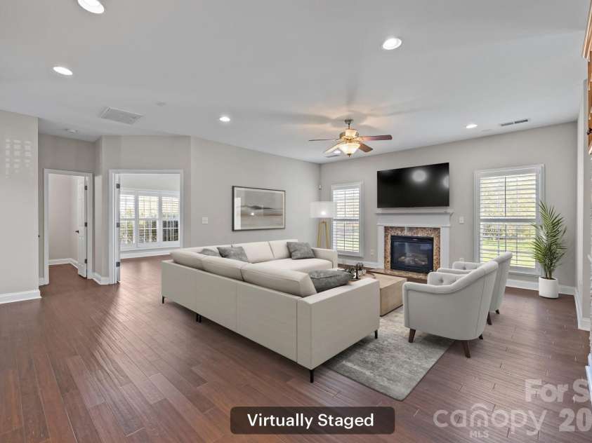 6226 Hermsley Road, Charlotte, NC 28278.  MLS# CAR4347023, YatesRealty ID 15383. 