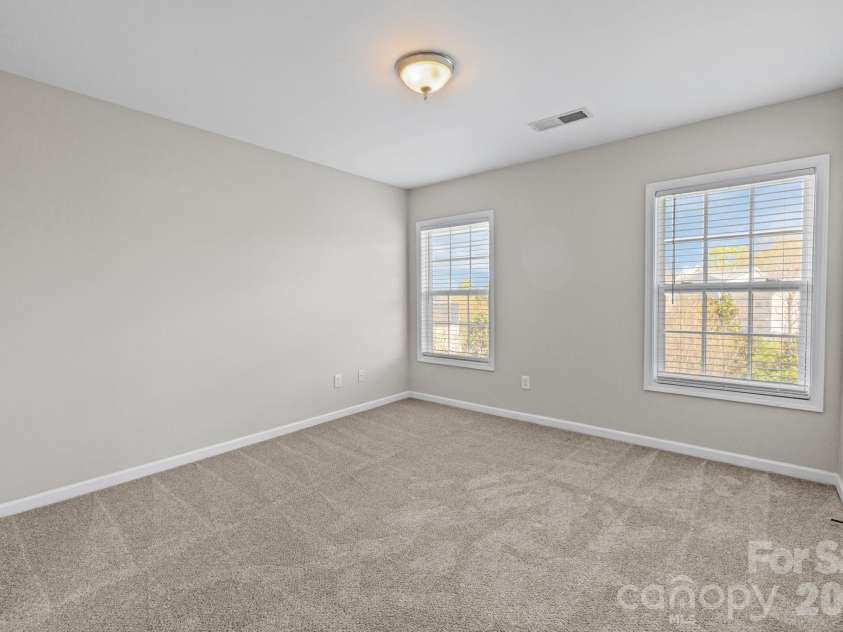 6226 Hermsley Road, Charlotte, NC 28278.  MLS# CAR4347023, YatesRealty ID 15383. 