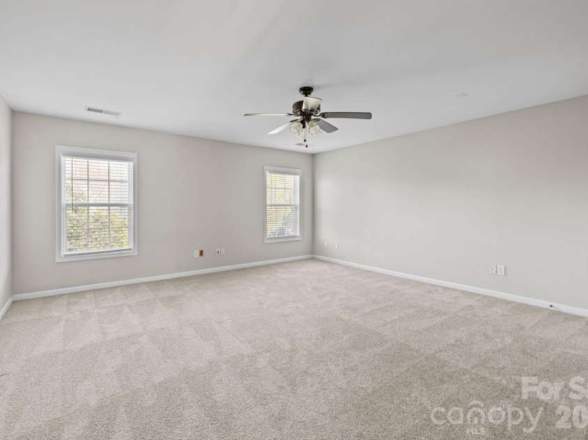 6226 Hermsley Road, Charlotte, NC 28278.  MLS# CAR4347023, YatesRealty ID 15383. 