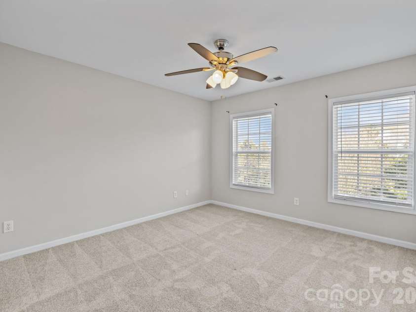 6226 Hermsley Road, Charlotte, NC 28278.  MLS# CAR4347023, YatesRealty ID 15383. 