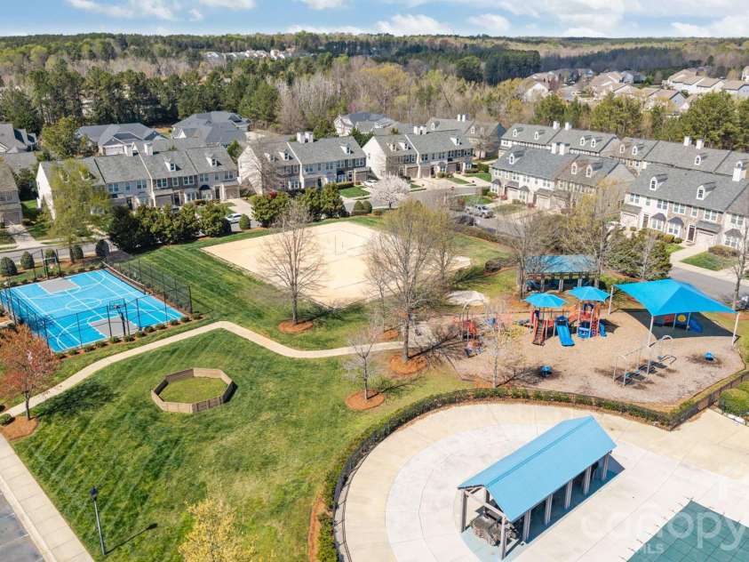 6226 Hermsley Road, Charlotte, NC 28278.  MLS# CAR4347023, YatesRealty ID 15383. 