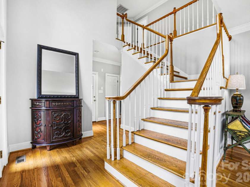 20011 Chapel Point Lane, Cornelius, NC 28031.  MLS# CAR4359477, YatesRealty ID 15384. 