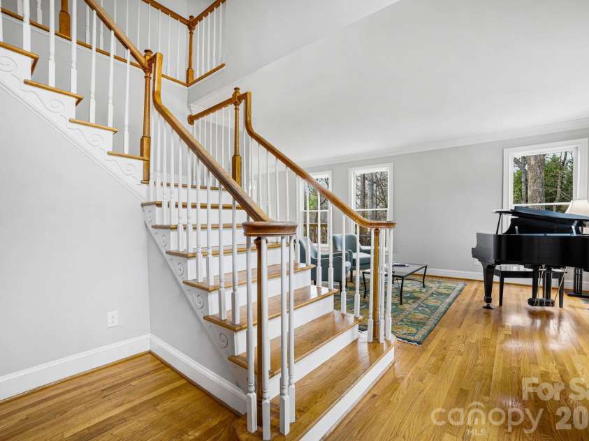 20011 Chapel Point Lane, Cornelius, NC 28031.  MLS# CAR4359477, YatesRealty ID 15384. 