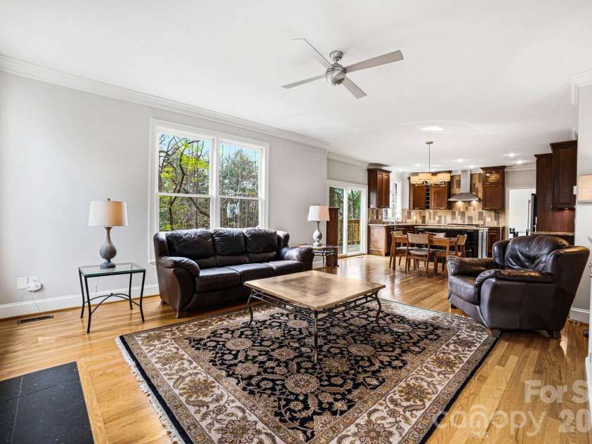 20011 Chapel Point Lane, Cornelius, NC 28031.  MLS# CAR4359477, YatesRealty ID 15384. 
