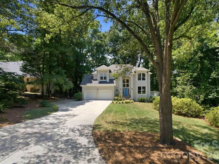 20011 Chapel Point Lane, Cornelius, NC 28031.  MLS# CAR4400824, YatesRealty ID 15384. 