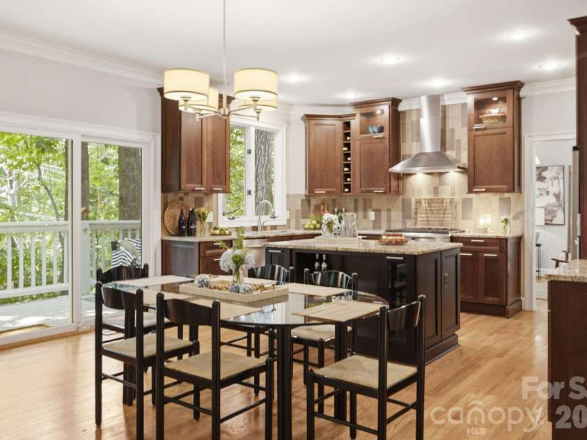 20011 Chapel Point Lane, Cornelius, NC 28031.  MLS# CAR4400824, YatesRealty ID 15384. 
